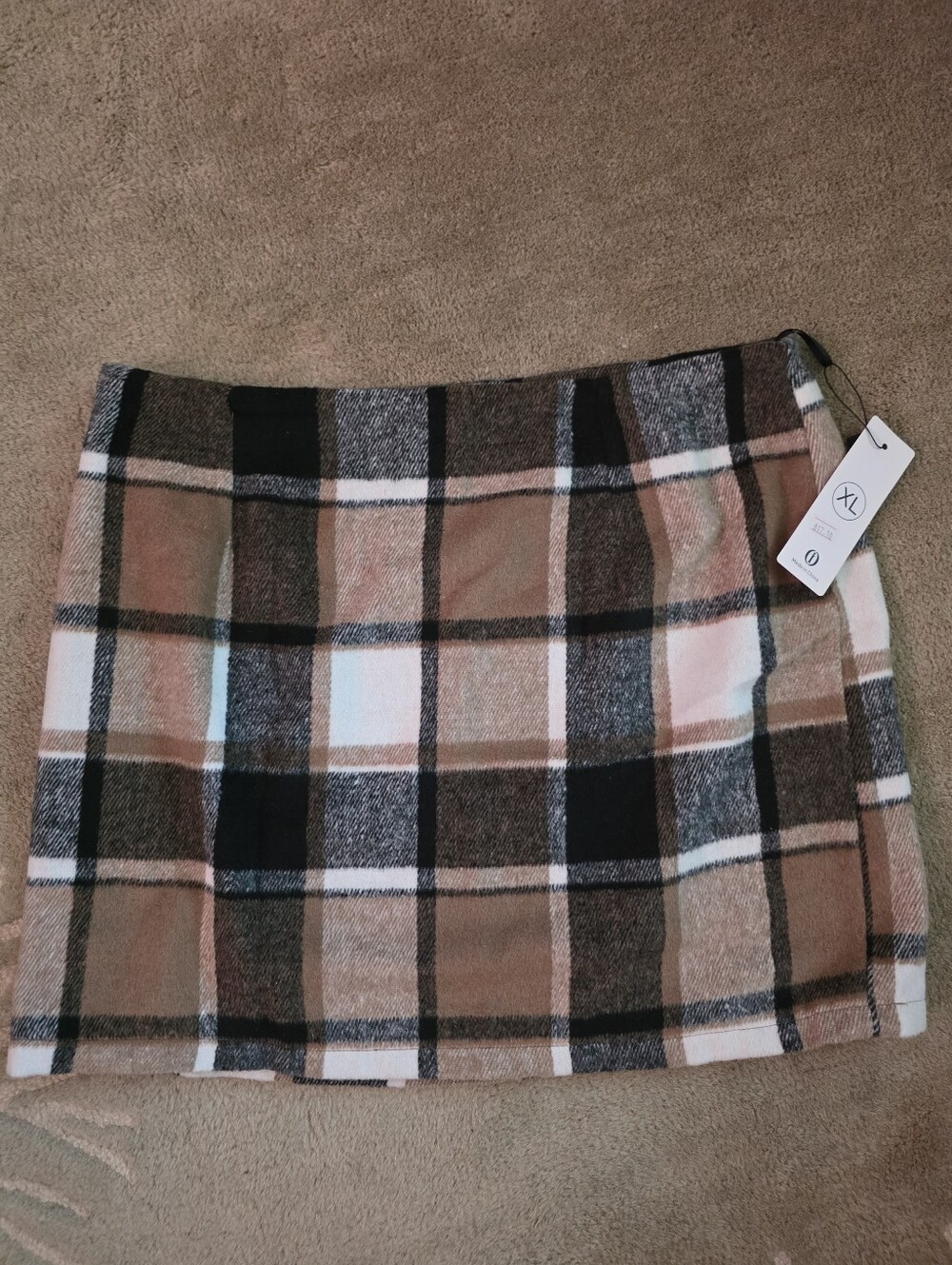 NWT Plaid Brushed Wool-Blend Skirt - Size XL (Tan / Black / OFF White)